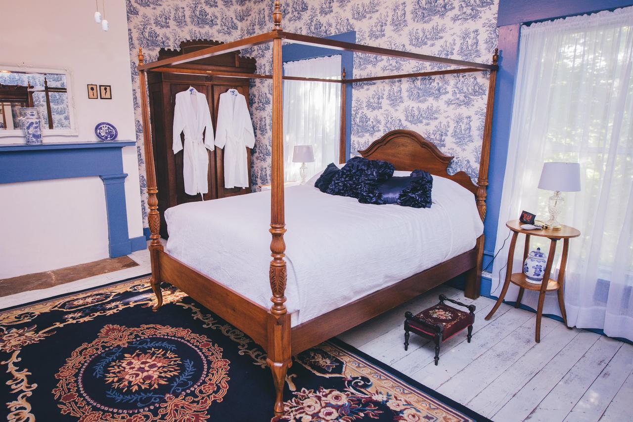 Old Caledonian Bed & Breakfast Eksteriør billede