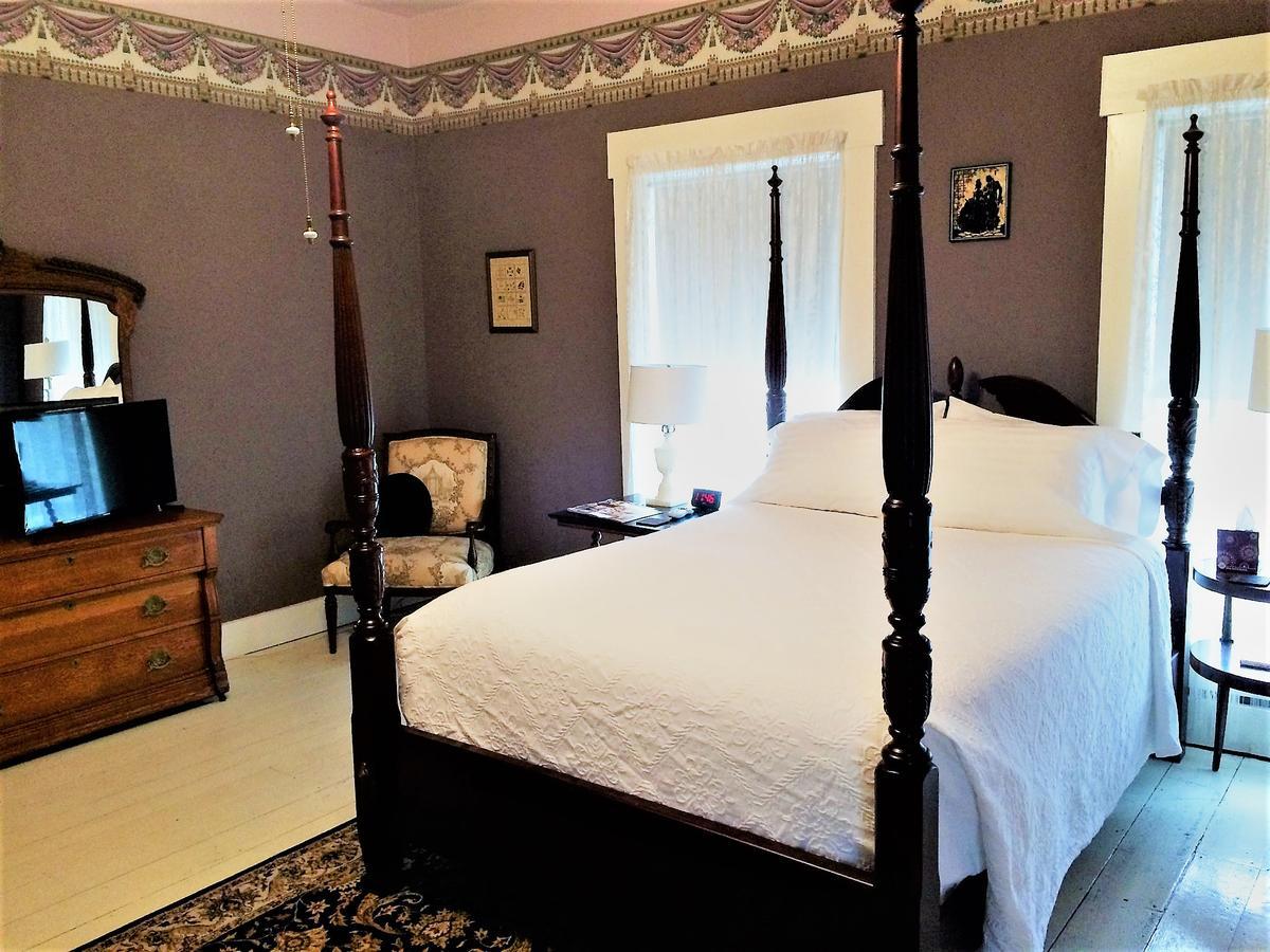 Old Caledonian Bed & Breakfast Eksteriør billede